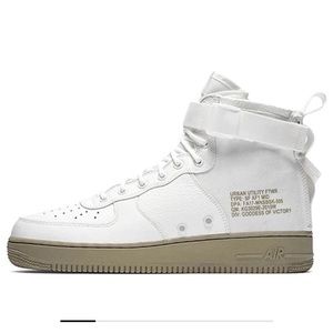 Nike SF Air Force 1 - Mid Olive